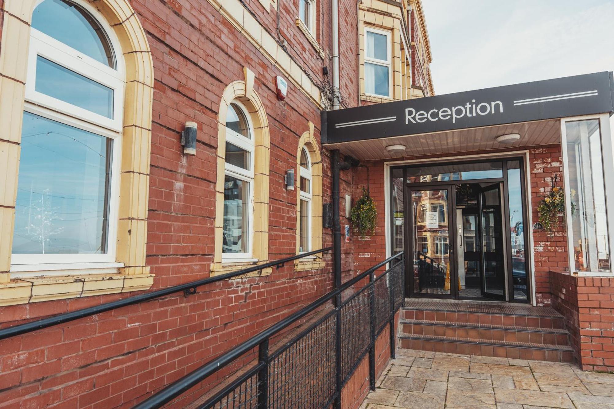 The Royal Boston By Compass Hospitality 3* Blackpool